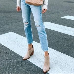 Like NEW - Cute pointed booties in 9/10 condition